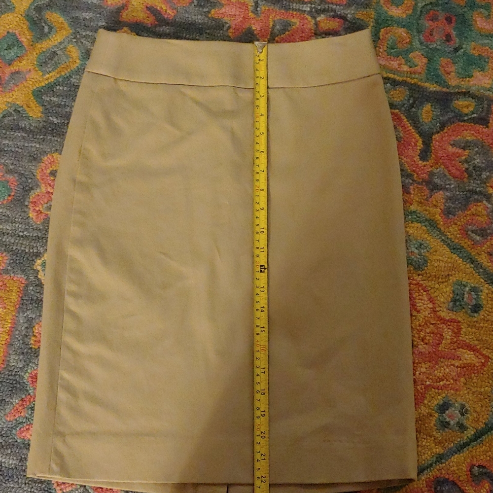 Khaki Banana work skirt
